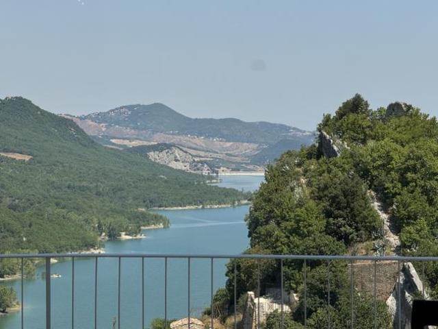 Villa Indipendente in vendita a Pietraferrazzana, Abruzzo
