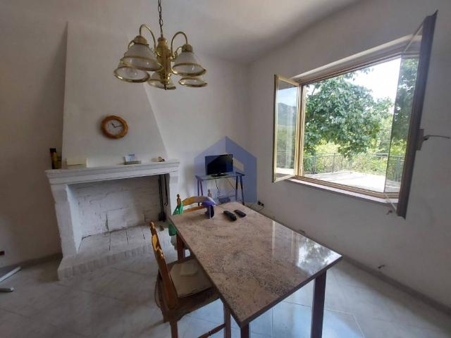 Villa Indipendente in vendita a Pietraferrazzana, Abruzzo
