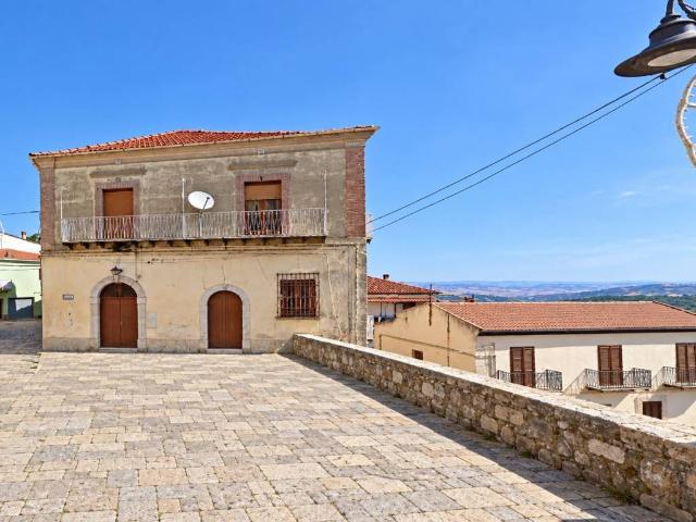 Villa Indipendente in vendita a Pietragalla, Potenza