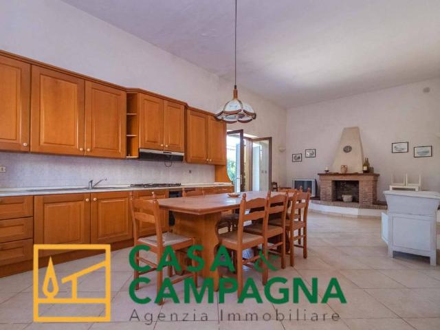 Villa Indipendente in vendita a Pietramelara, Campania