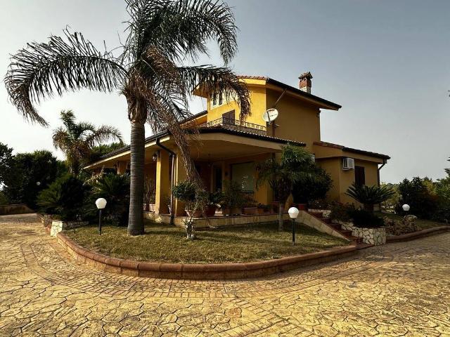 Villa Indipendente in vendita a Piazza, Sicilia