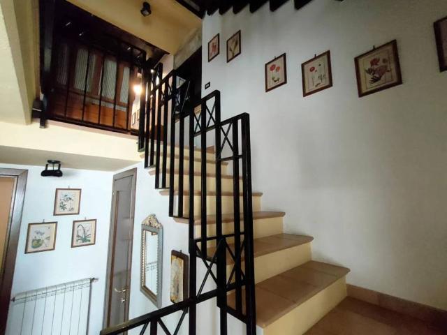 Villa Indipendente in vendita a Pietraroja, Campania
