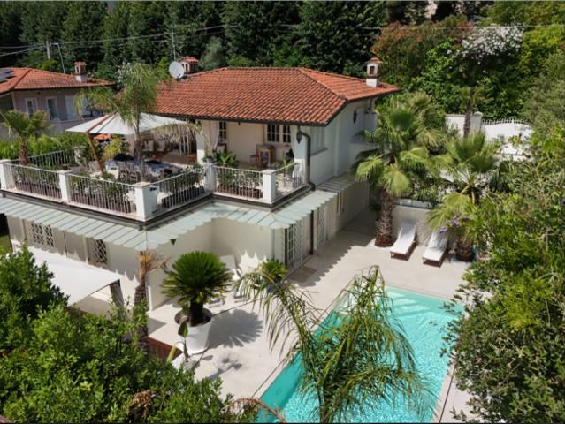 Villa Indipendente in vendita a Tonfano, Toscana