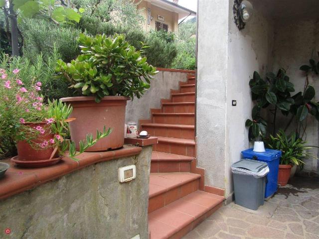 Villa Indipendente in vendita a Tonfano, Lucca