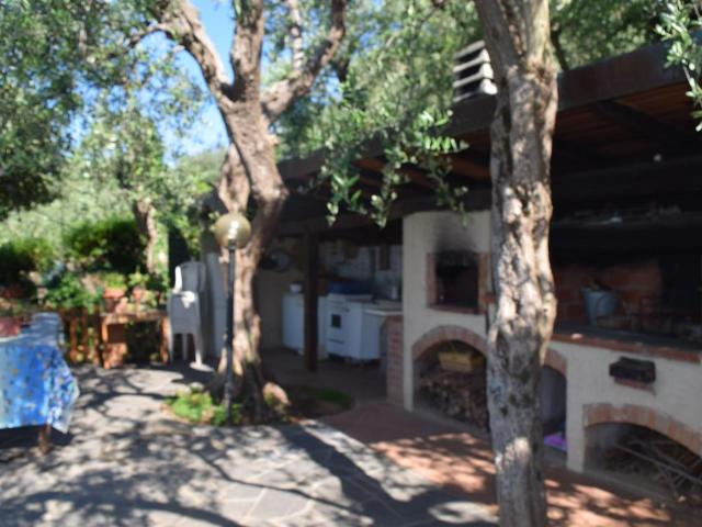 Villa Indipendente in vendita a Tonfano, Toscana