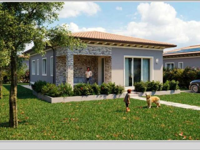 Villa Indipendente in vendita a Tonfano, Toscana