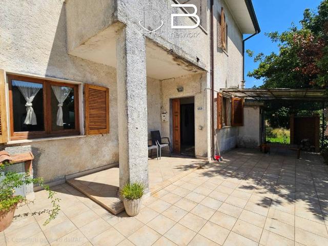 Villa Indipendente in vendita a Tonfano, Toscana