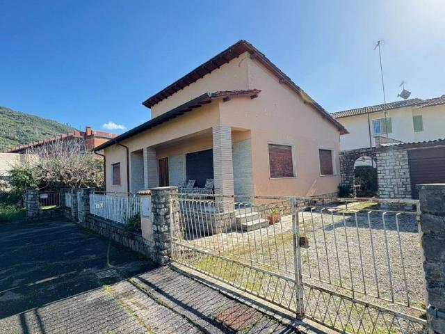 Villa Indipendente in vendita a Tonfano, Toscana