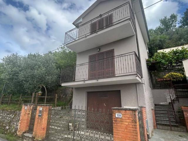 Villa Indipendente in vendita a Tonfano, Toscana