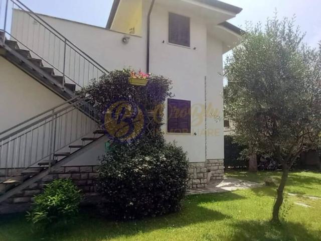 Villa Indipendente in vendita a Tonfano, Toscana