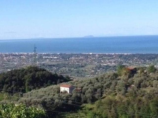 Villa Indipendente in vendita a Tonfano, Toscana