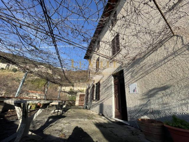 Villa Indipendente in vendita a Tonfano, Toscana