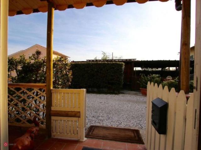 Villa Indipendente in vendita a Tonfano, Toscana