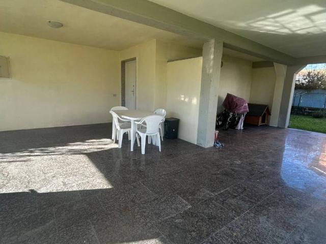 Villa Indipendente in vendita a Tonfano, Toscana