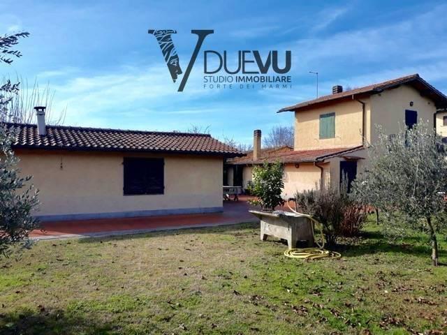 Villa Indipendente in vendita a Strettoia, Pietrasanta