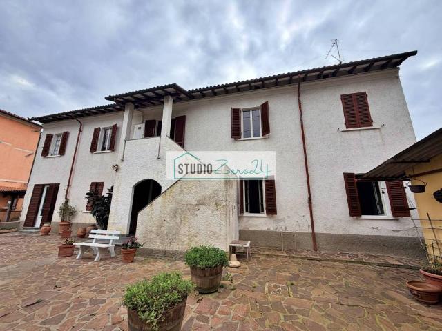 Villa Indipendente in vendita a Tonfano, Toscana