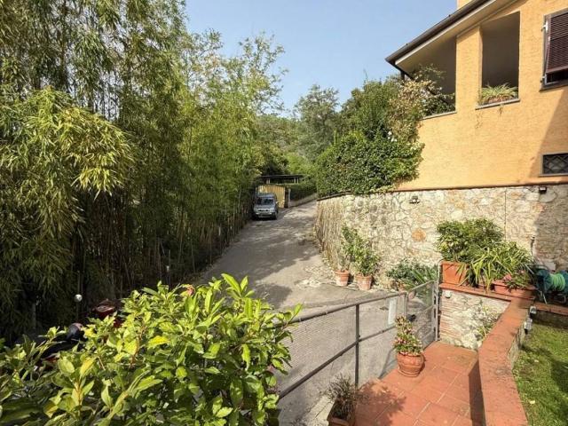 Villa Indipendente in vendita a Tonfano, Toscana
