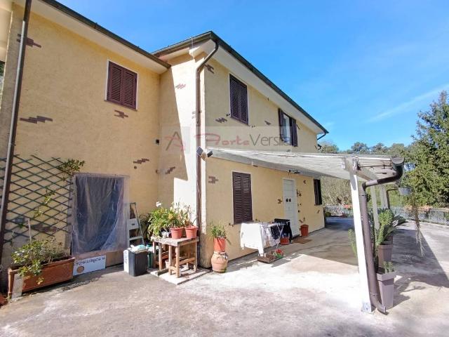 Villa Indipendente in vendita a Tonfano, Toscana