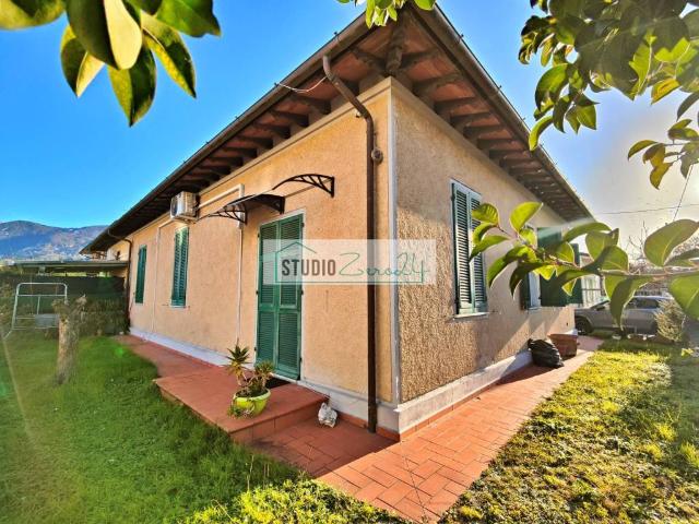 Villa Indipendente in vendita a Crociale, Tonfano