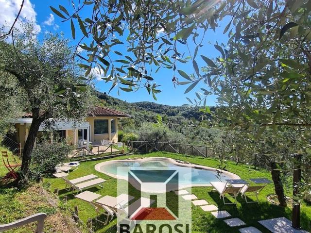 Villa Indipendente in vendita a Tonfano, Toscana