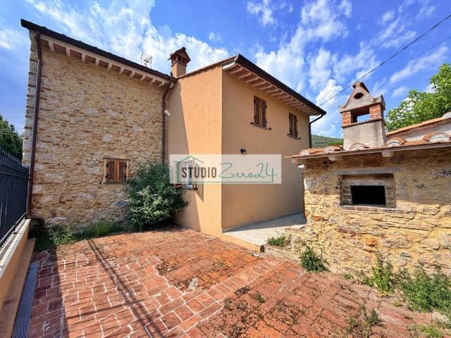 Villa Indipendente in vendita a Tonfano, Toscana
