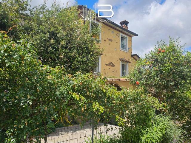 Villa Indipendente in vendita a Vaiana, Forte Dei Marmi