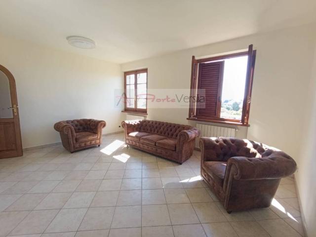 Villa Indipendente in vendita a Tonfano, Toscana