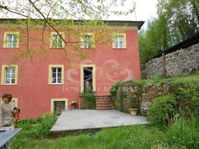 Villa Indipendente in vendita a Tonfano, Toscana