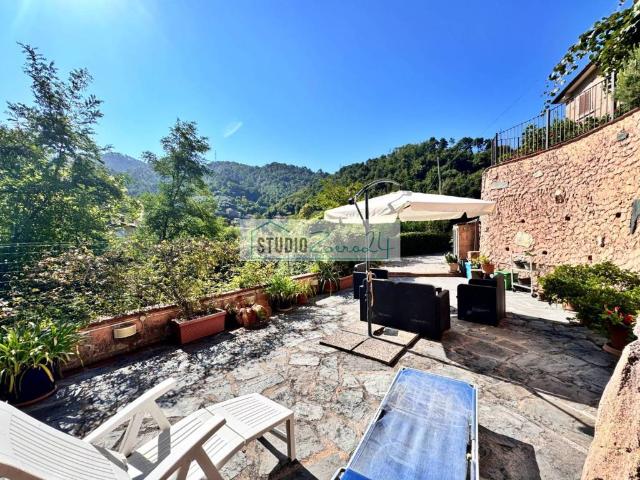 Villa Indipendente in vendita a Solaio, Tonfano