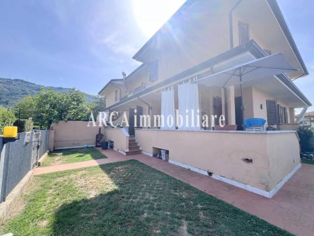 Villa Indipendente in vendita a Tonfano, Toscana