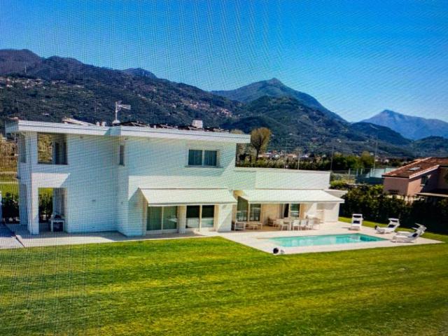 Villa Indipendente in vendita a Pozzodonico, Pietrasanta