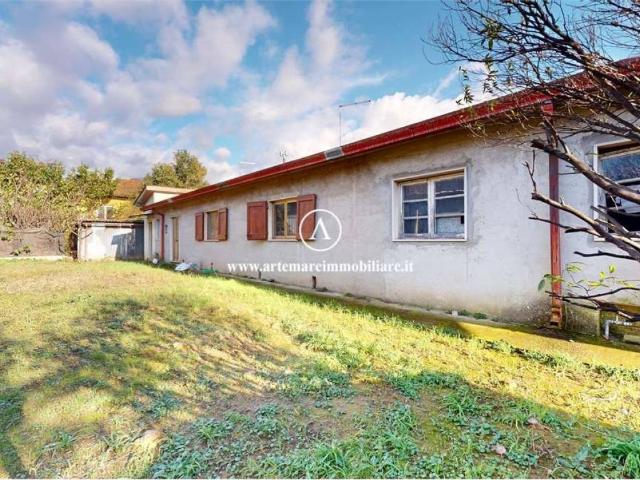 Villa Indipendente in vendita a Crociale, Tonfano