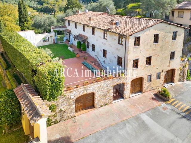 Villa Indipendente in vendita a Tonfano, Toscana