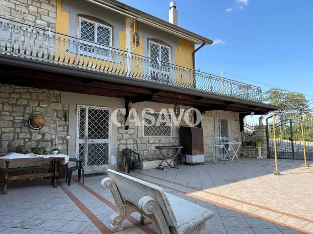 Villa Indipendente in vendita a Pietrelcina, Campania