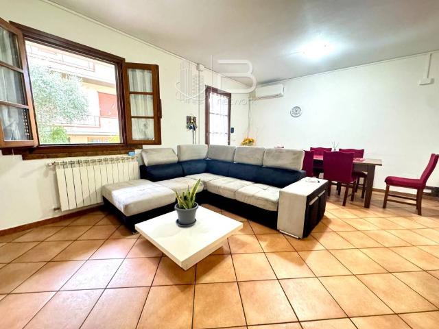 Villa Indipendente in vendita a Porrione, Pieve A Nievole