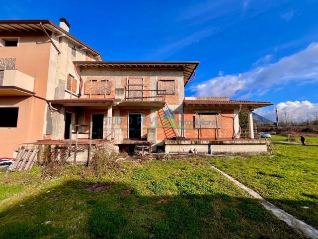 Villa Indipendente in vendita a Pieve A Nievole, Toscana