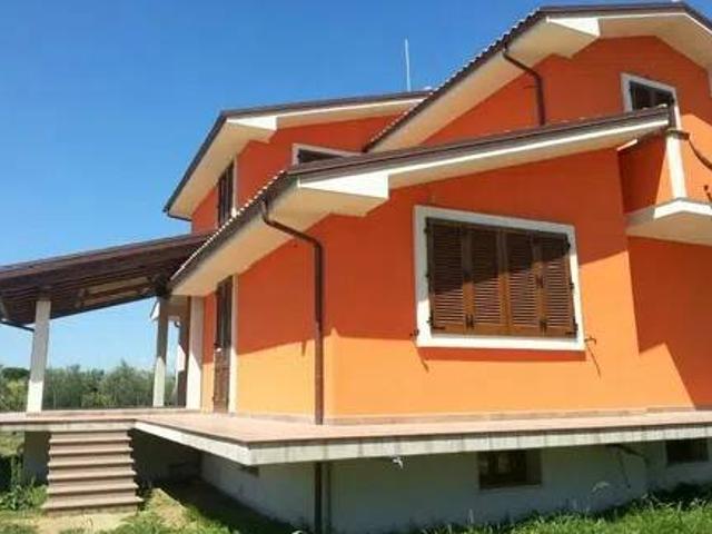 Villa Indipendente in vendita a Via Nova, Pieve A Nievole