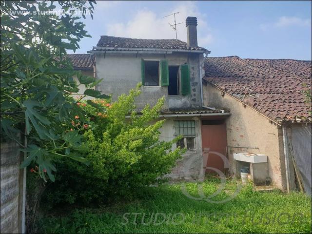 Villa Indipendente in vendita a Pieve Del Cairo, Lombardia