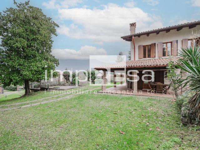 Villa Indipendente in vendita a Paderno Del Grappa, Veneto
