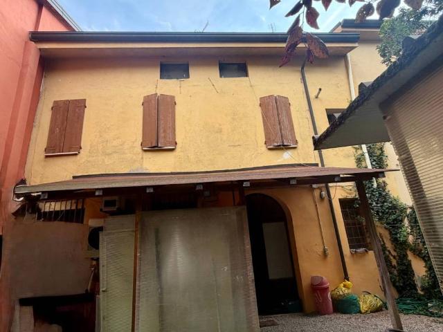 Villa Schiera in vendita a Pieve di Cento, Bologna