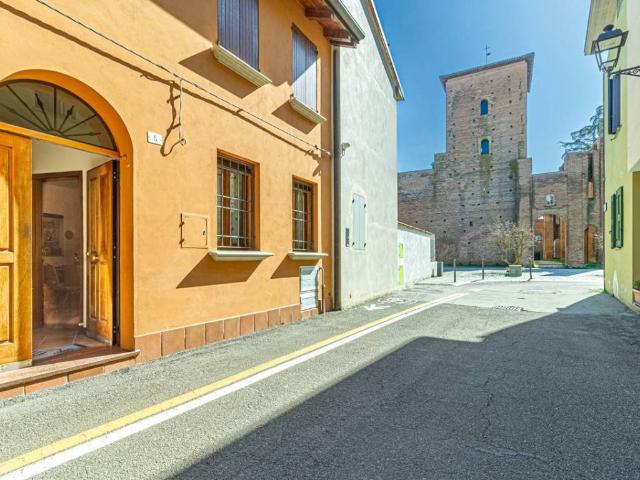 Villa Indipendente in vendita a Unione Reno Galliera, Pieve Di Cento