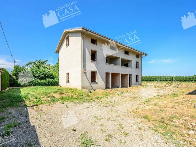 Villa Indipendente in vendita a Unione Reno Galliera, Pieve Di Cento