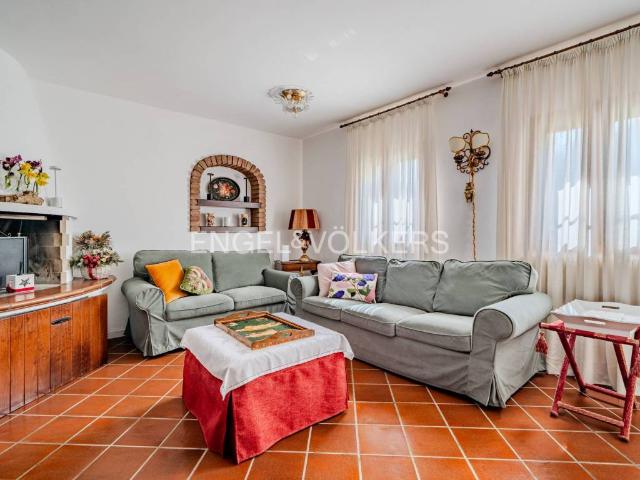 Villa Indipendente in vendita a Refrontolo, Veneto
