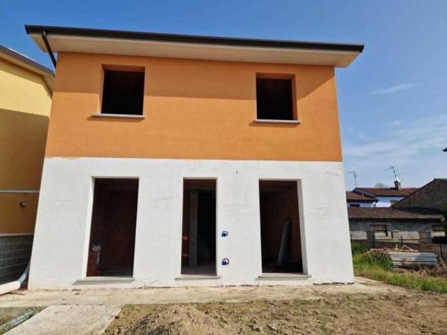 Villa Indipendente in vendita a Pieve D'olmi, Lombardia