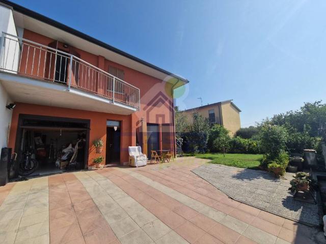 Villa Indipendente in vendita a Pieve D'olmi, Lombardia