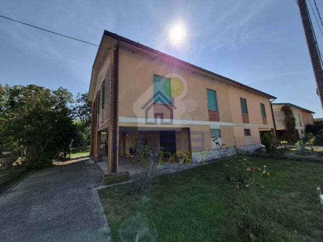 Villa Indipendente in vendita a Pieve D'olmi, Lombardia
