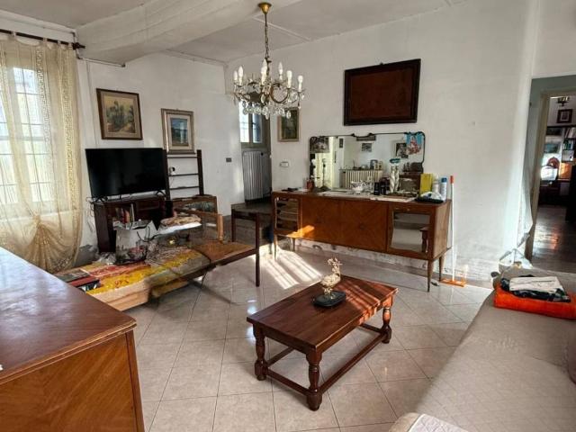Villa Indipendente in vendita a Pieve Emanuele, Lombardia
