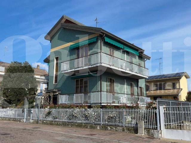 Villa Indipendente in vendita a Pieve Emanuele, Lombardia