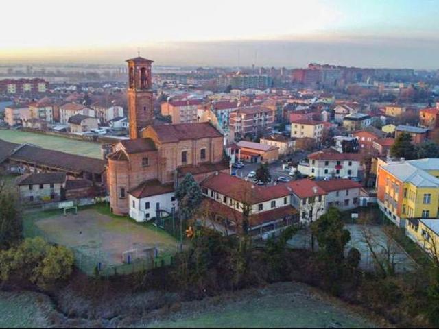 Villa Indipendente in vendita a Pieve Emanuele, Lombardia