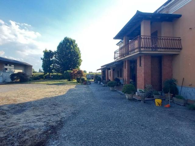 Villa Indipendente in vendita a Casoni, Pieve Porto Morone